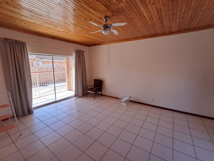 To Let 3 Bedroom Property for Rent in Dealesville Free State